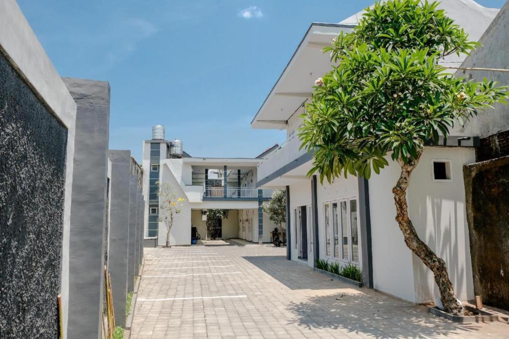 Jembel Capital O 1475 Oemah Jawa Family Residence מראה חיצוני תמונה