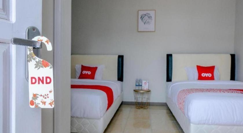 Jembel Capital O 1475 Oemah Jawa Family Residence מראה חיצוני תמונה